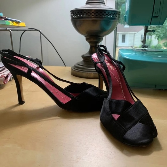 Kate spade black satin tuxedo heels size 6 - Picture 4 of 8